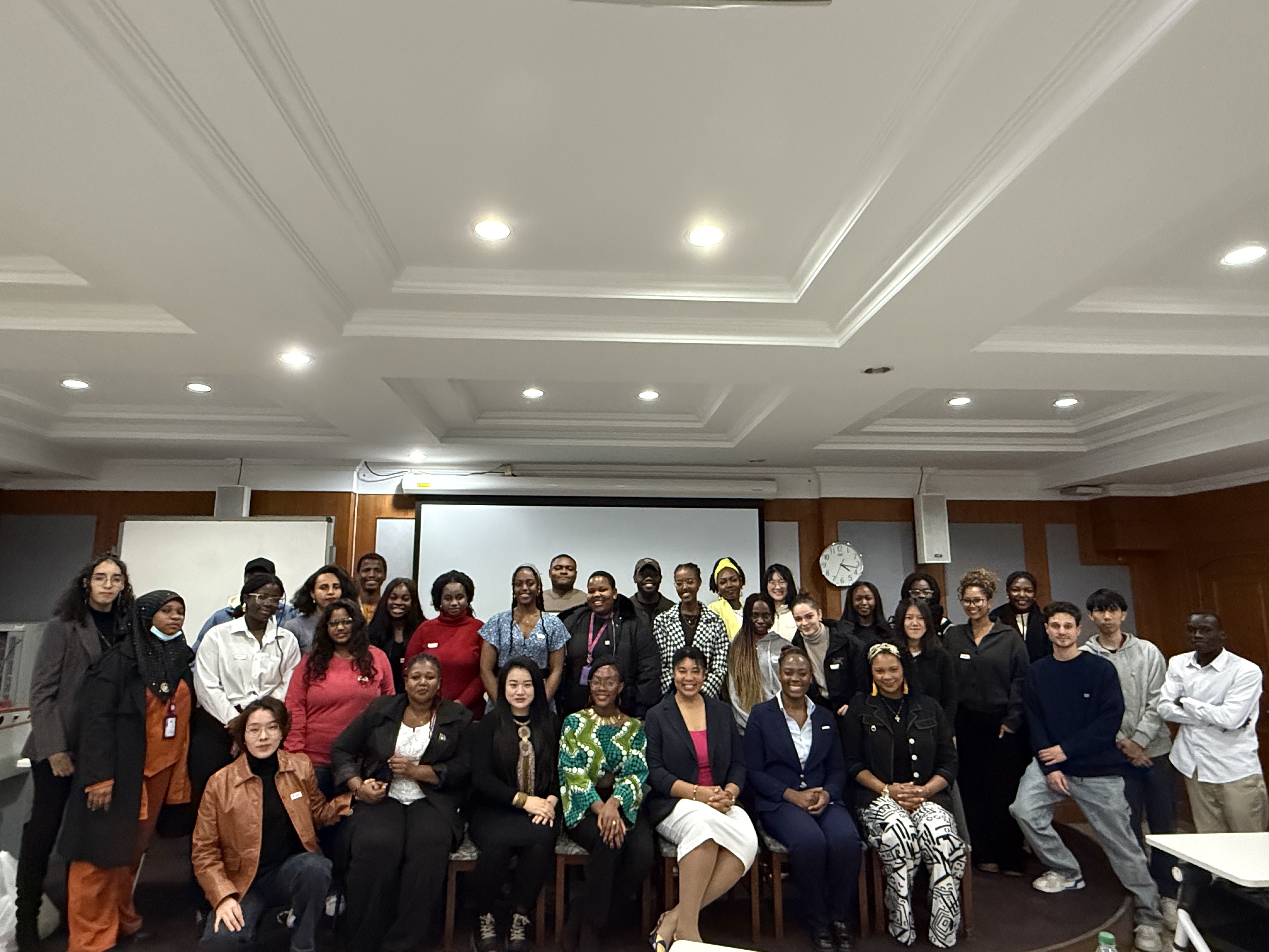 AFRO-WOMEN SALON - 2024